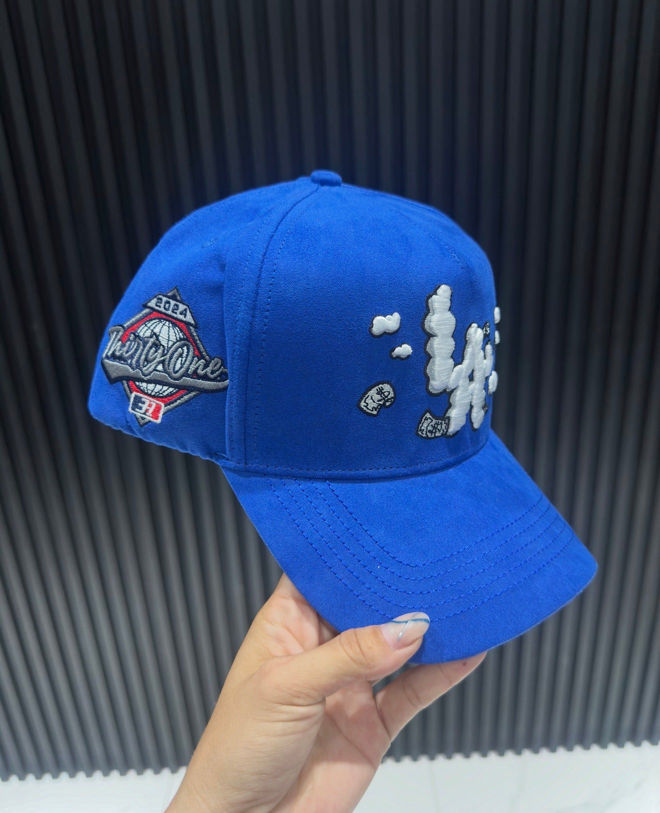 31 Hats "La cloud Blue"