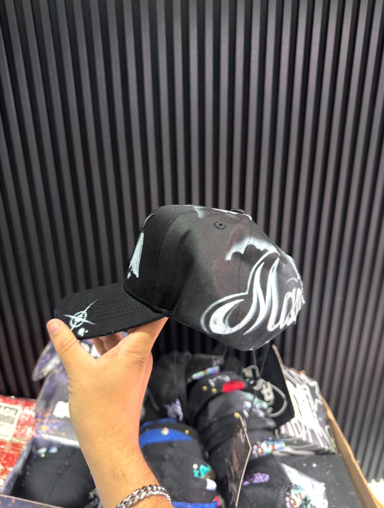 31 hats x el Mago "El mago Forever"