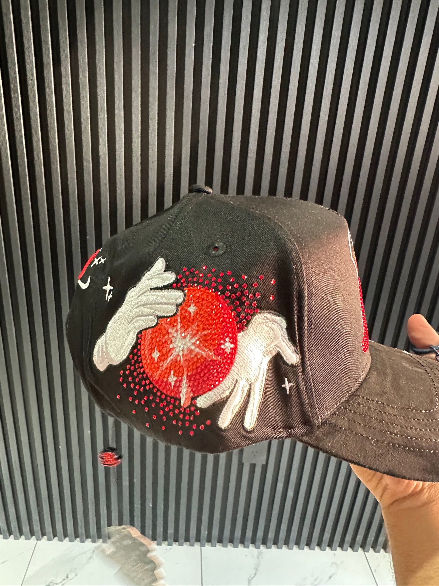 31 hats x el Mago "El mago roja"