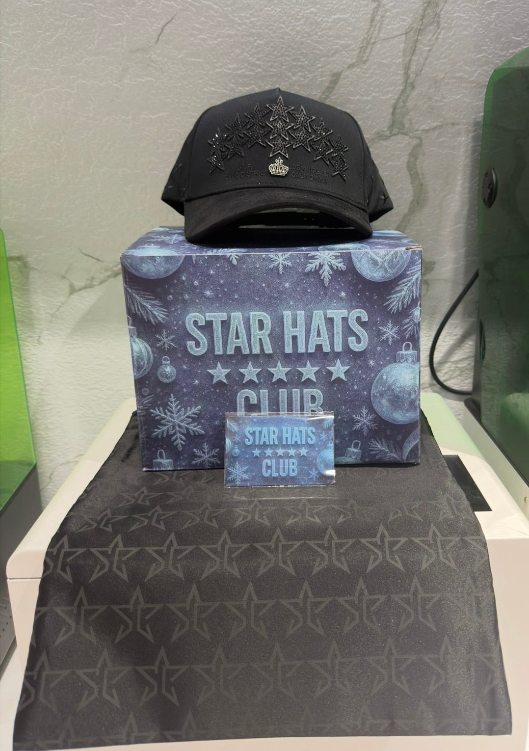 Star hats “stars black”
