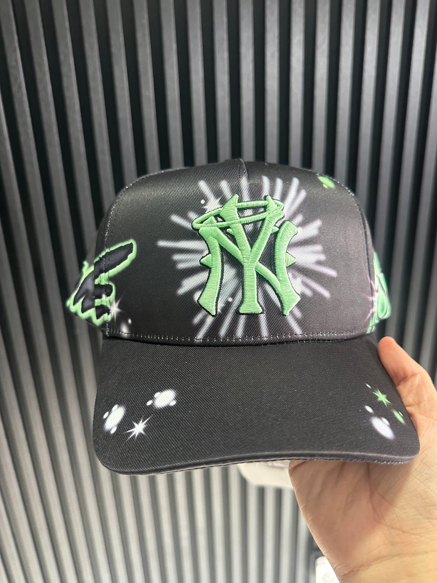 31 hats "Ny Grafity"