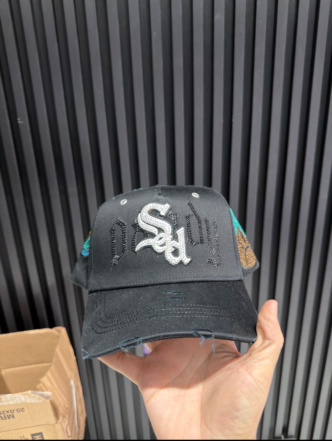 dandy hats x junir h "Psicodelica"