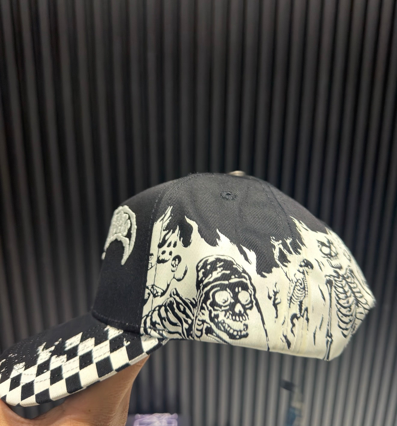 Rebel hats “skull Helly”