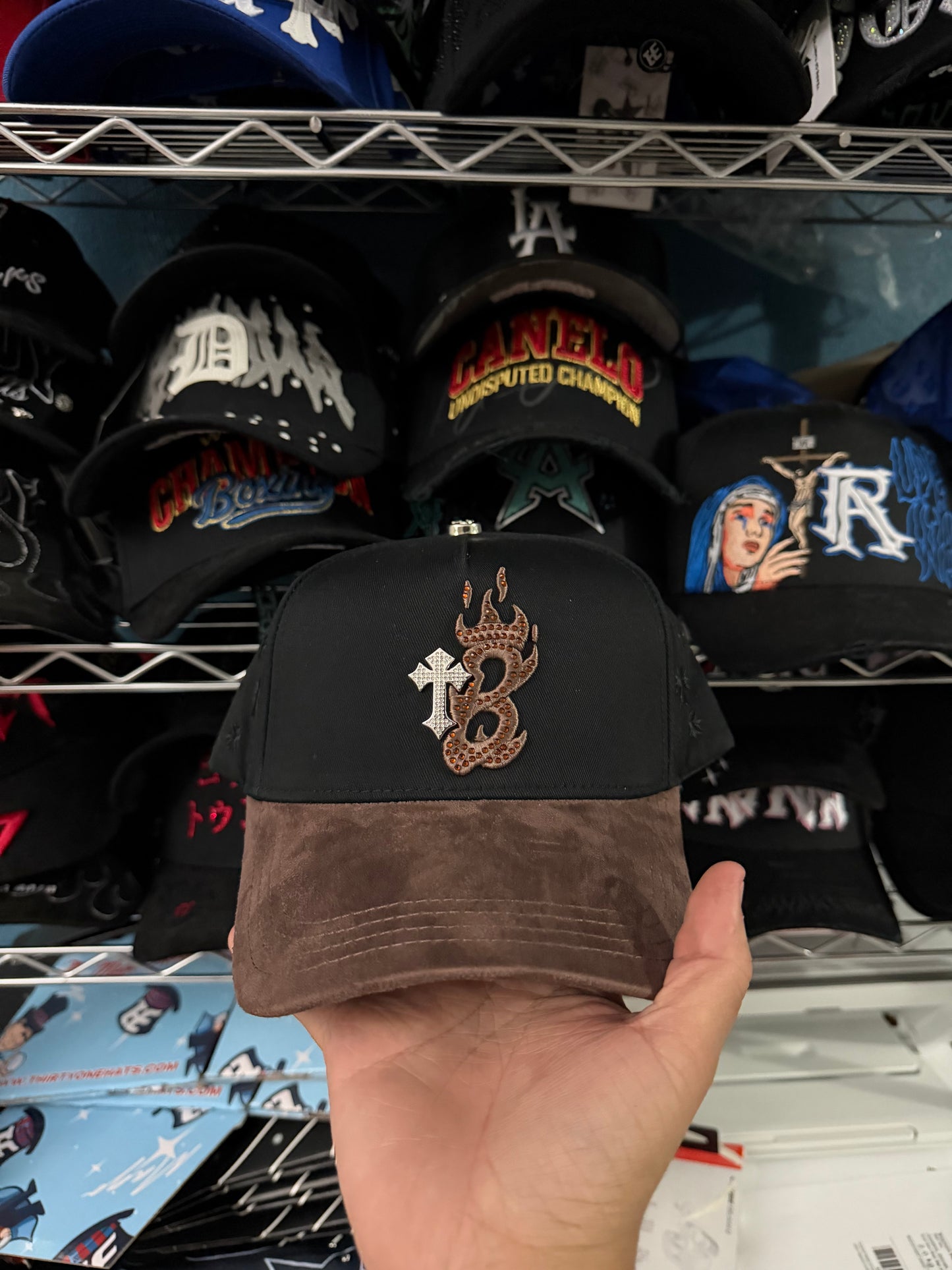 Barbas hats "B Cross"