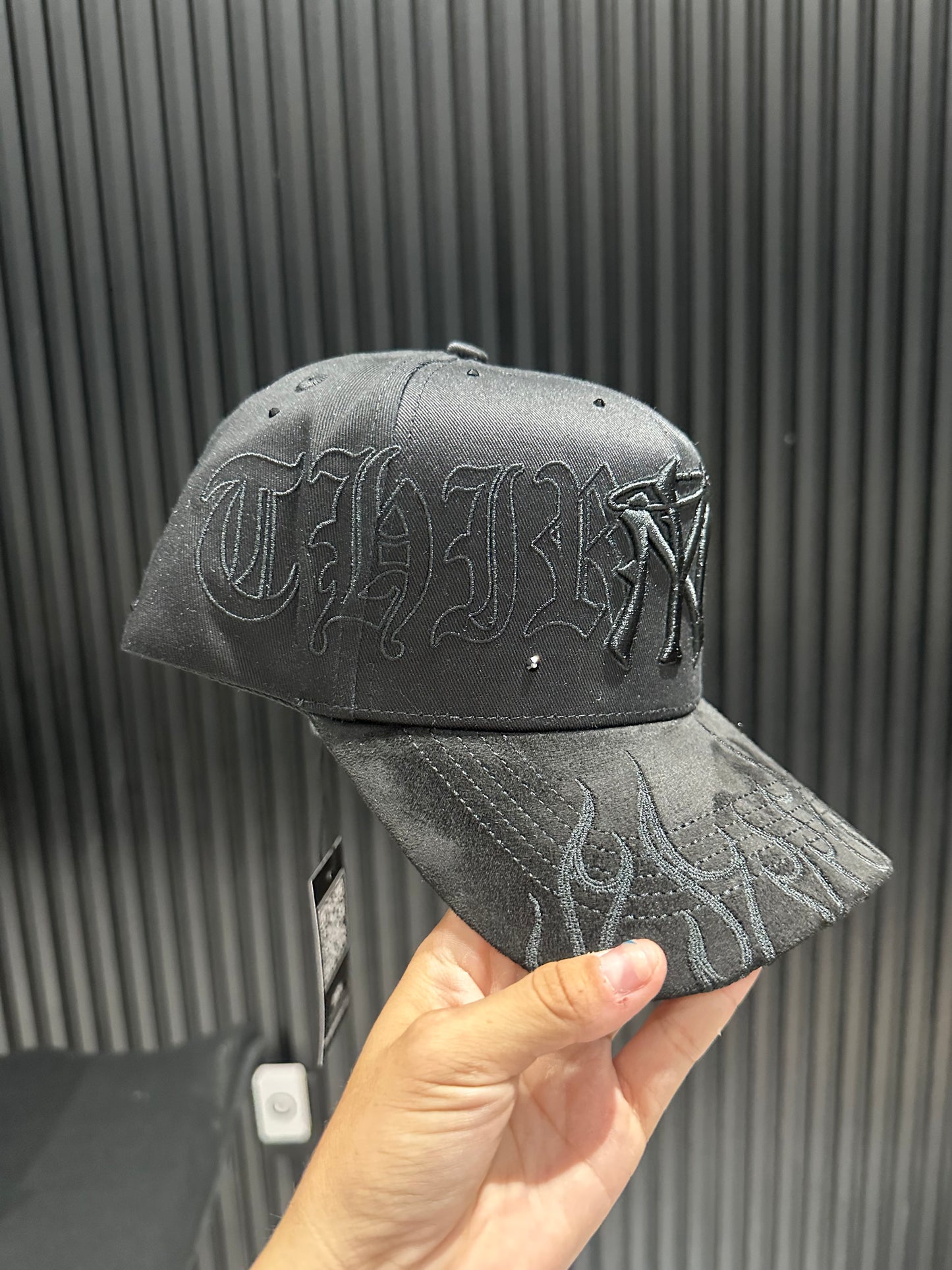 31 Hats "Ny Flames"