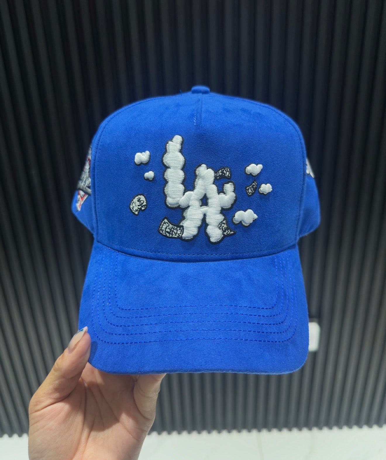 31 Hats "La cloud Blue"