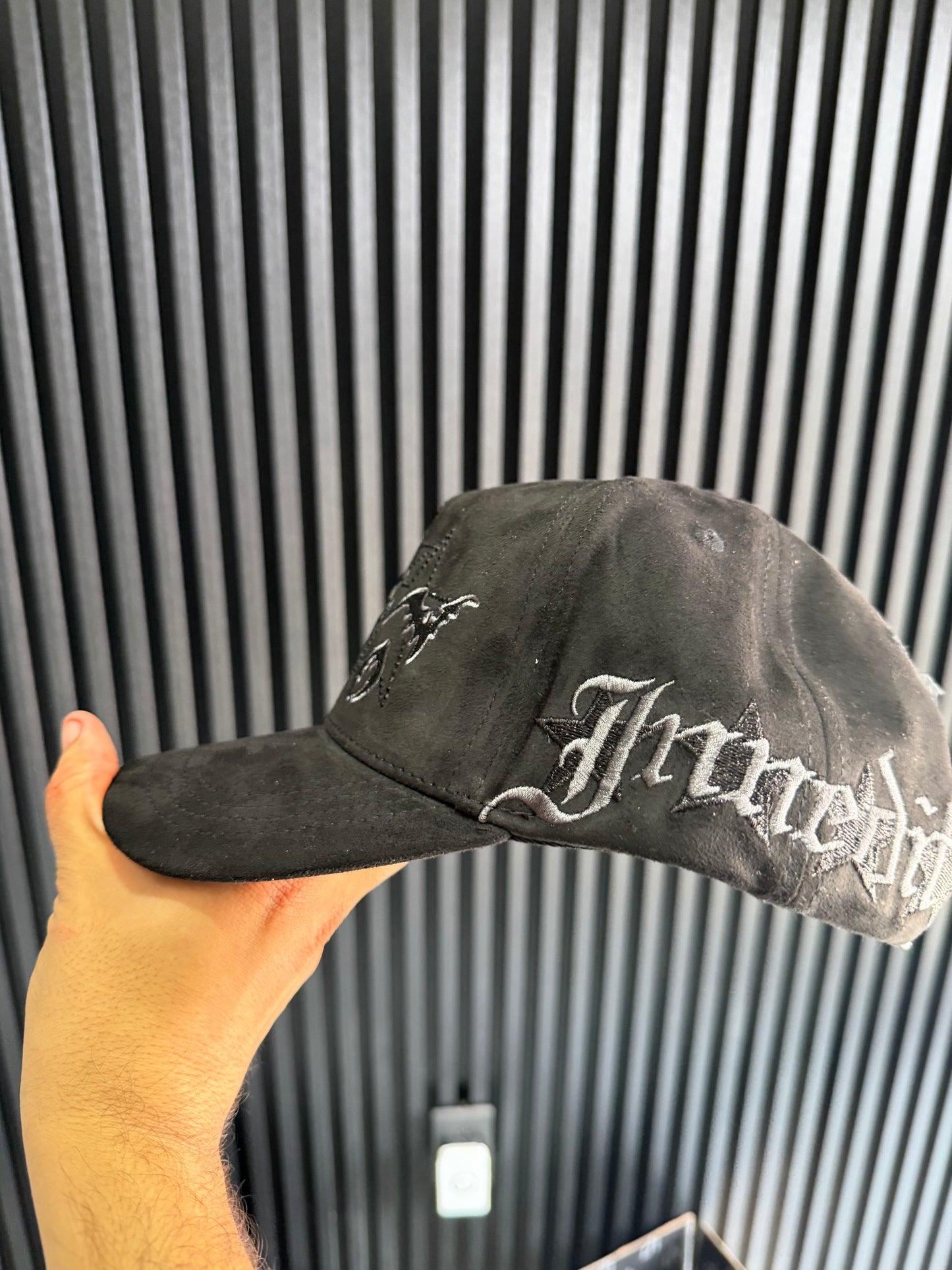 Innedit x Anymore "Bruce Wayne"