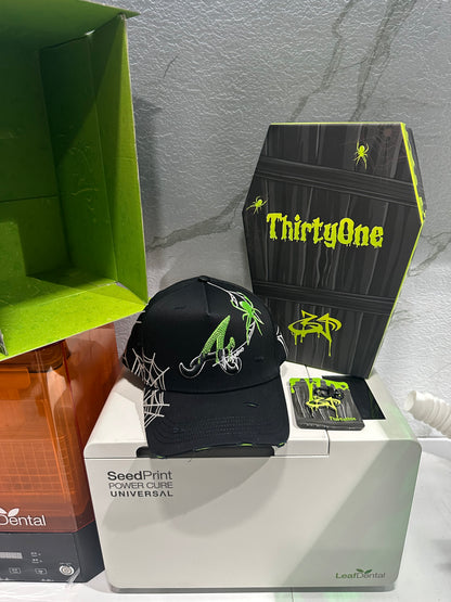 31 Hats "Arachnophobia"