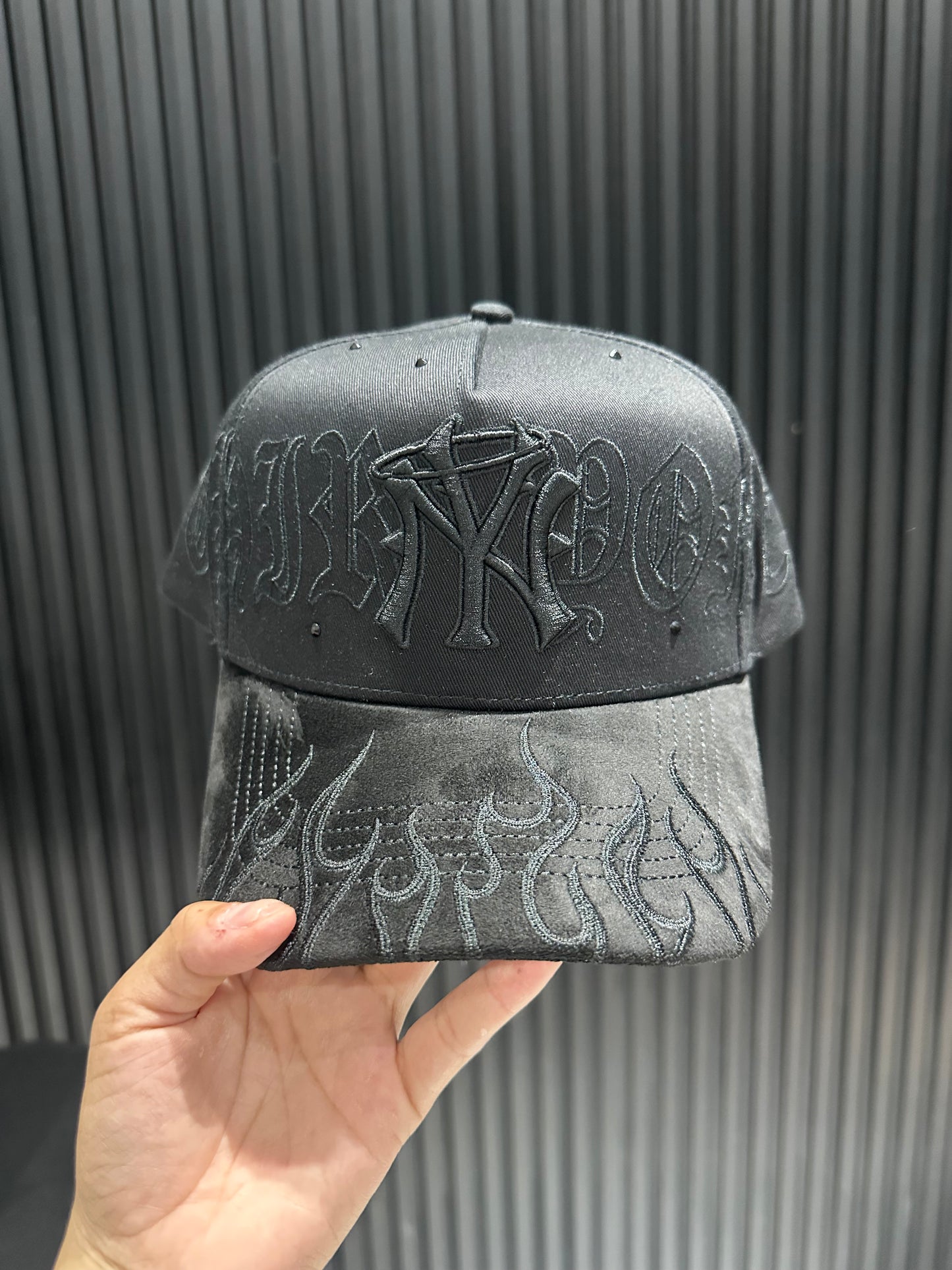 31 Hats "Ny Flames"